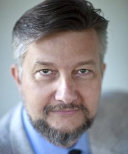 Andreas Widmer Headshot
